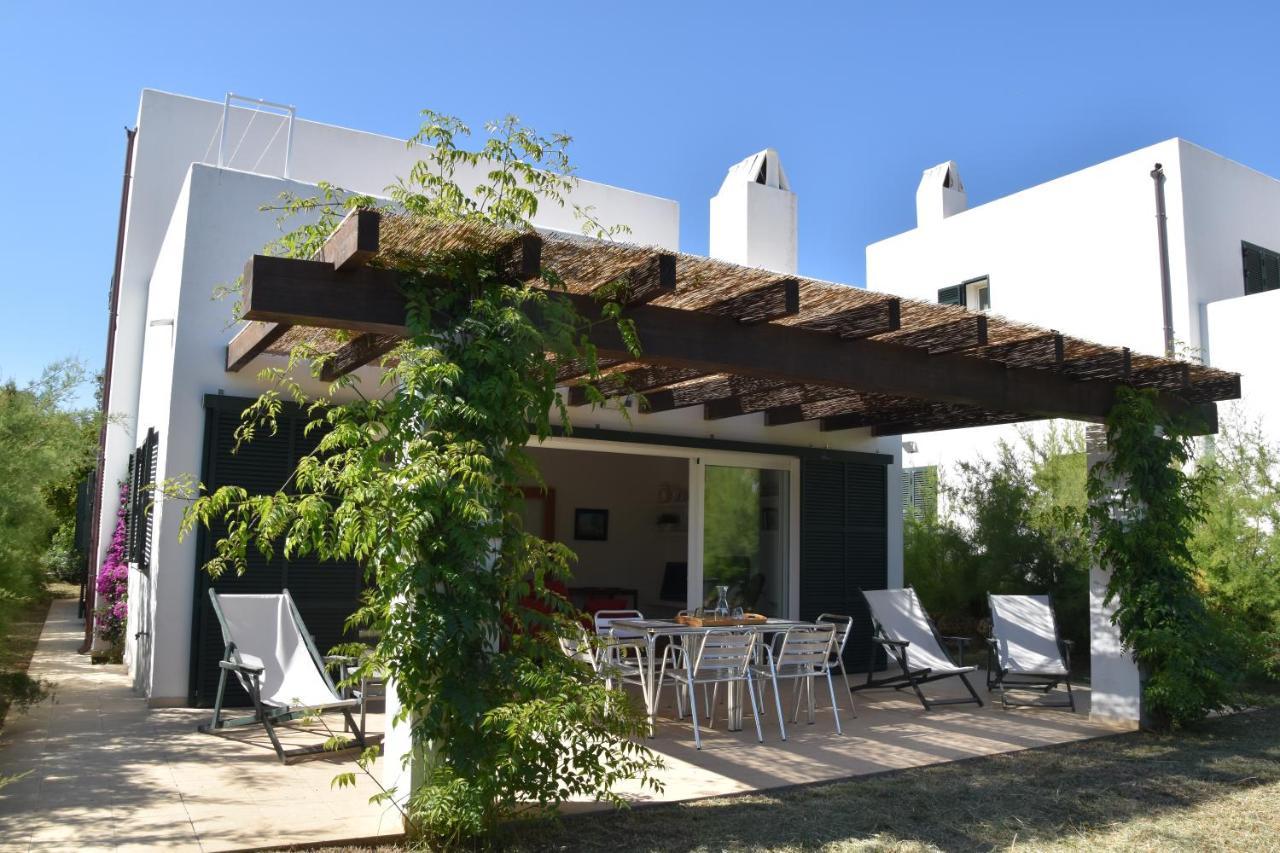 Biniancolla Iris Exterior foto